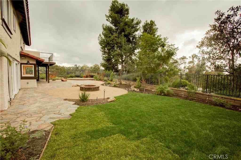 26081 Via Viento - Photo 4 of 36