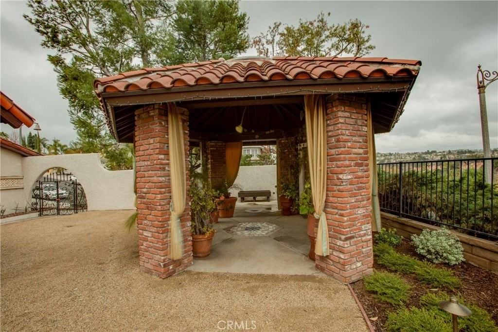 26081 Via Viento - Photo 6 of 36