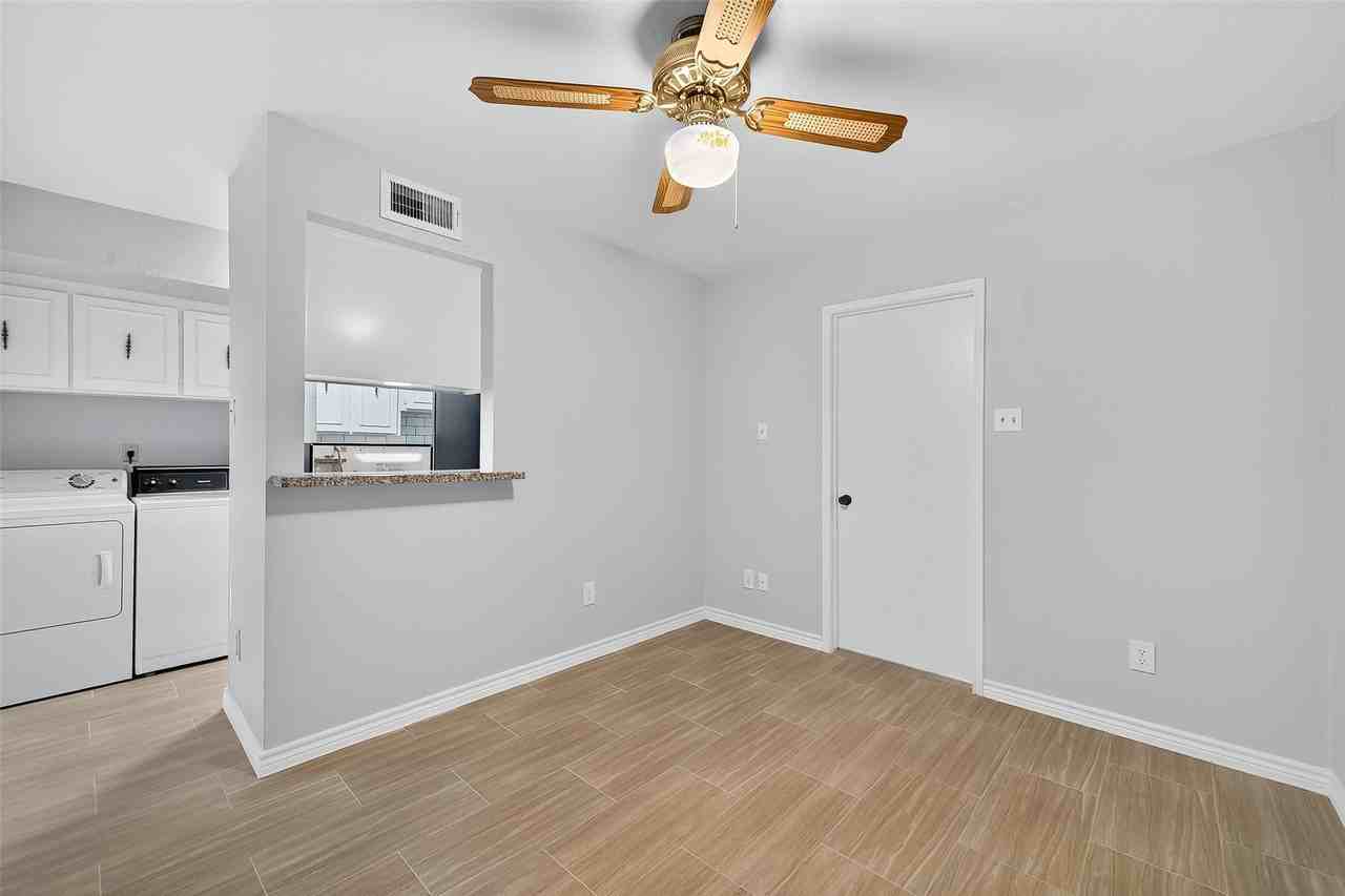 9303 Hammerly Blvd - Photo 5 of 17