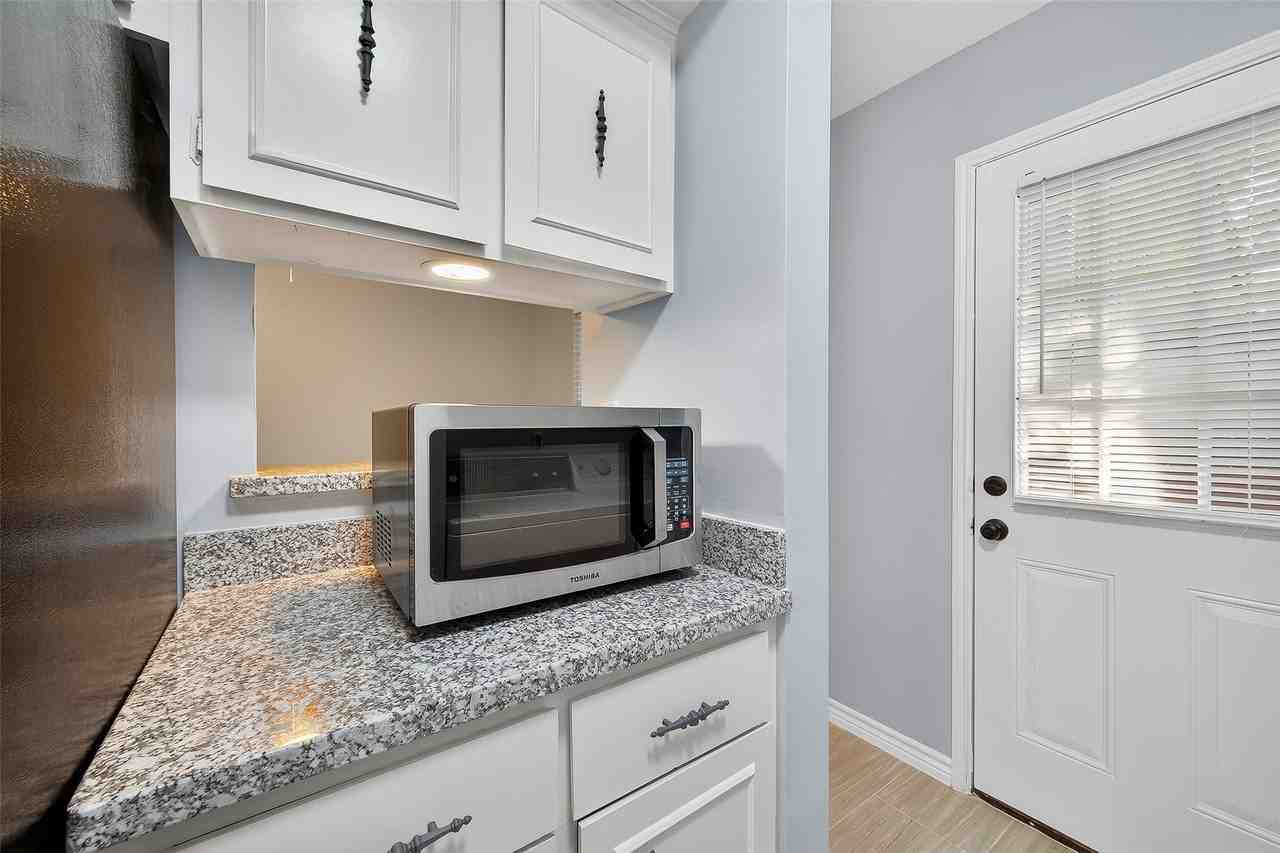 9303 Hammerly Blvd - Photo 7 of 17