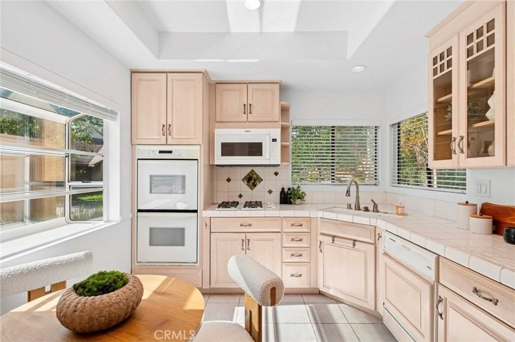 14 Rainbow Rdg - Photo 5 of 23