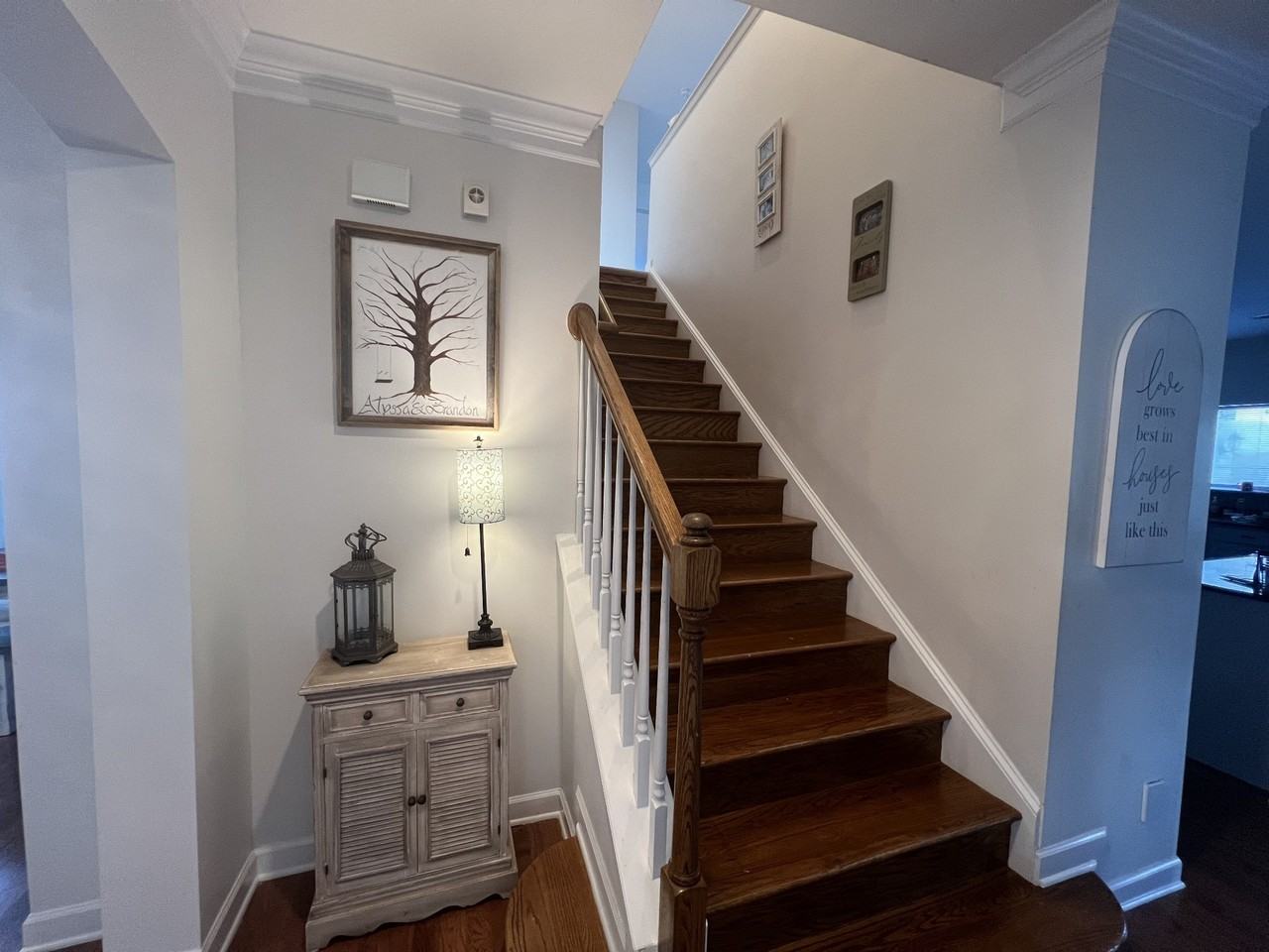 1223 Bonnhaven Dr - Photo 4 of 23