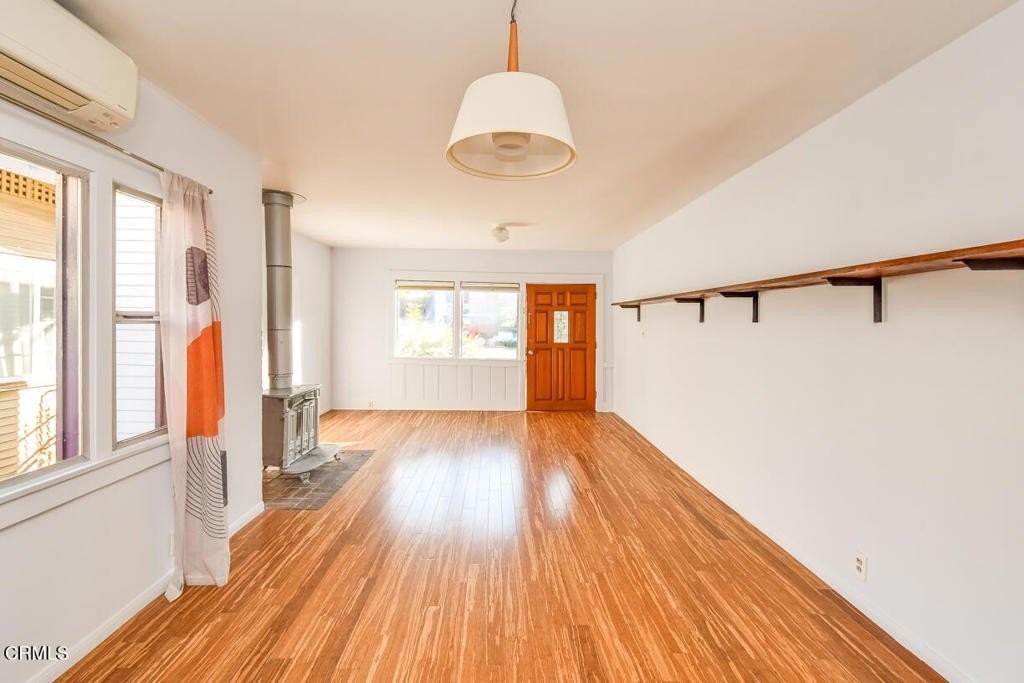 5259 Aldama St - Photo 2 of 19