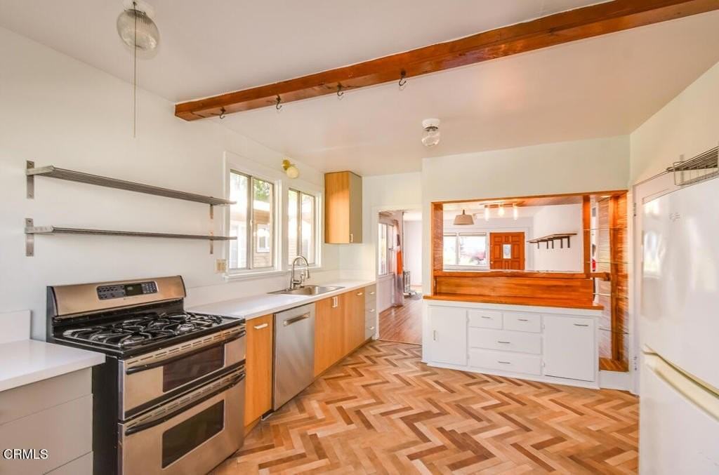 5259 Aldama St - Photo 7 of 19