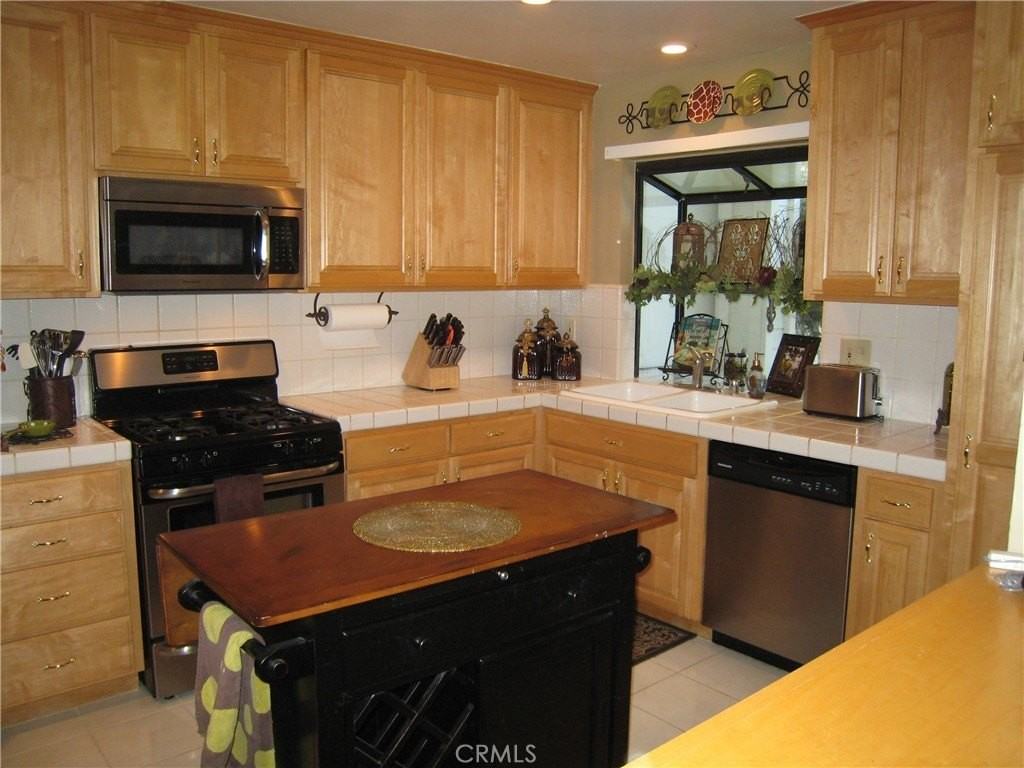 1150 W Capitol Dr #146 - Photo 3 of 10