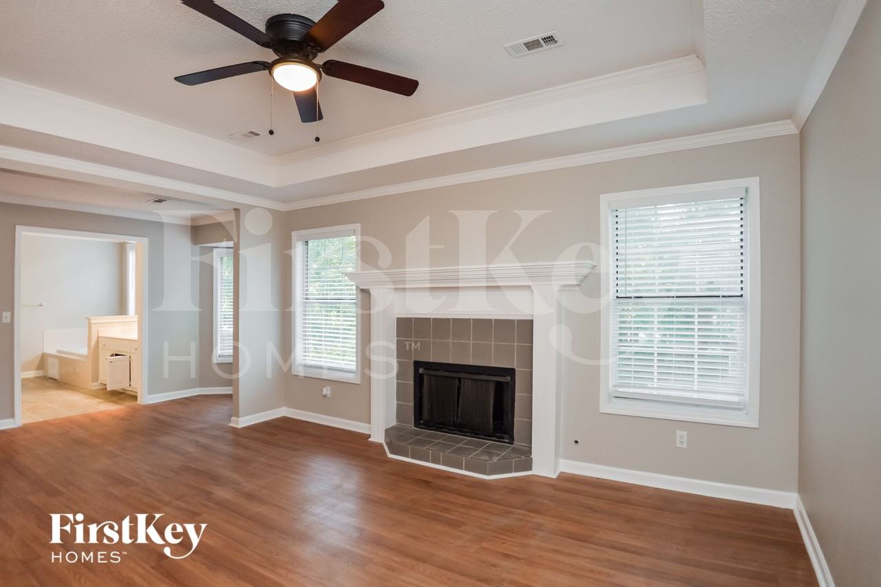 4781 Meadowlark Dr Se - Photo 2 of 15