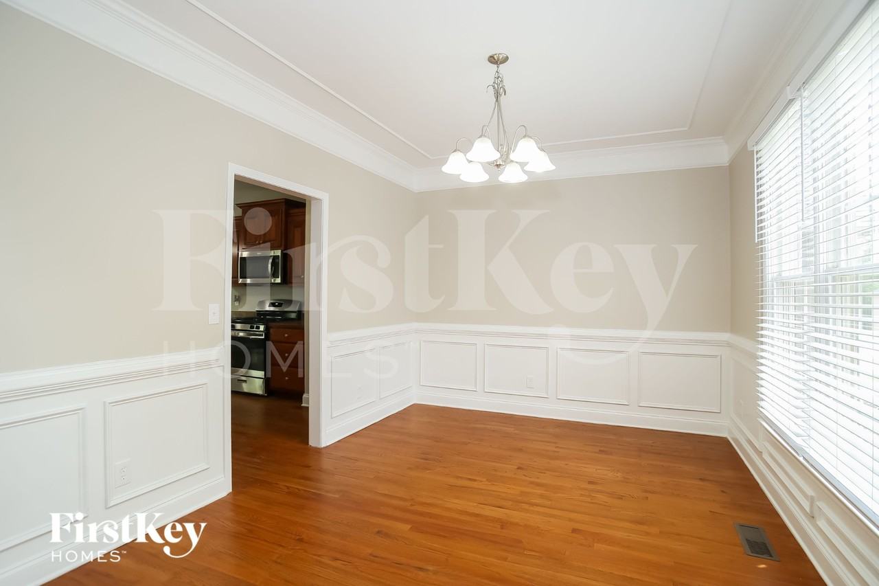 522 S Fortune Way - Photo 6 of 18