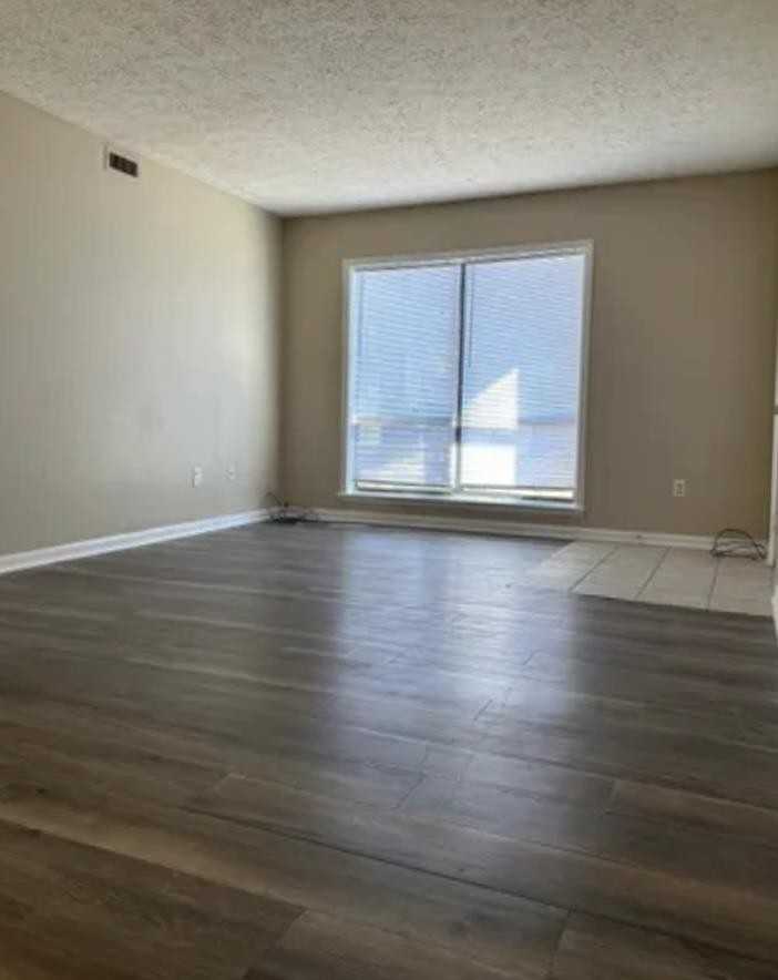 615 Carter Ln - Photo 3 of 11