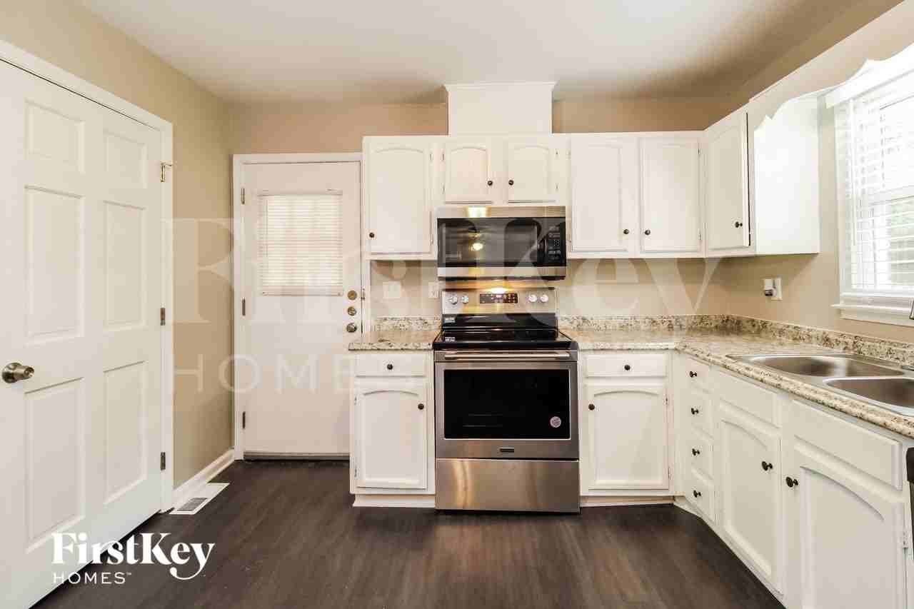 1483 Fieldmount Rd - Photo 6 of 15