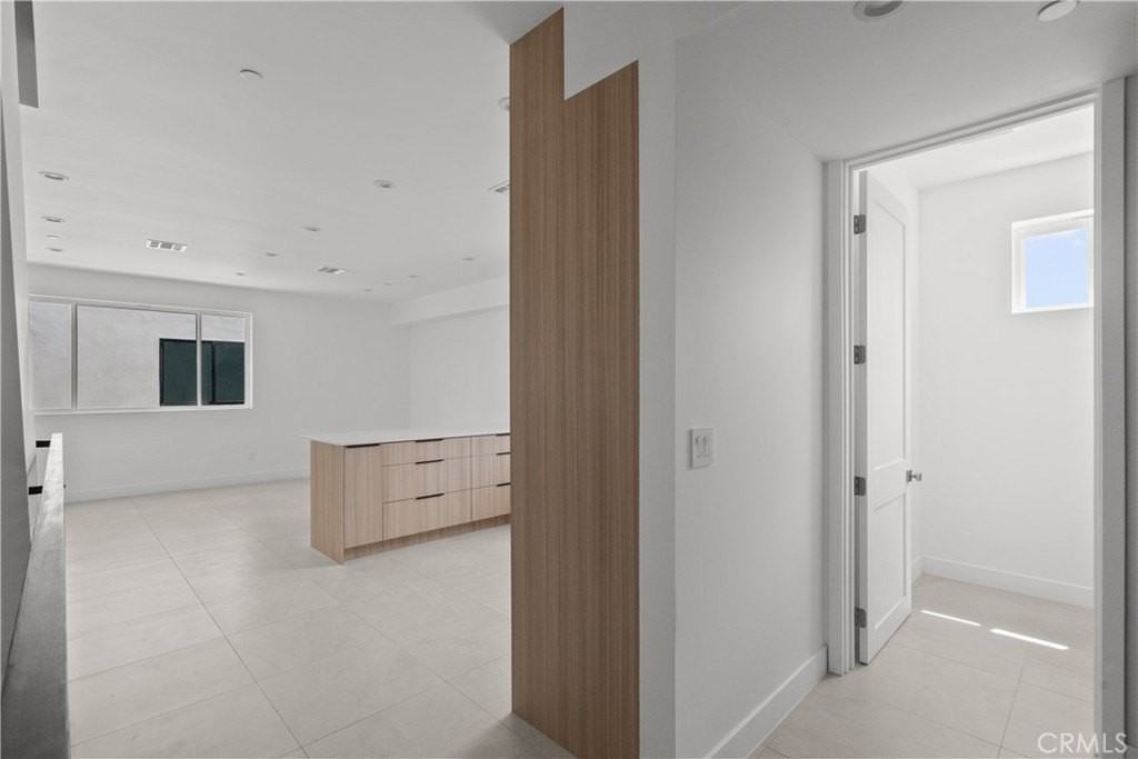 13944 Vanowen St - Photo 4 of 25