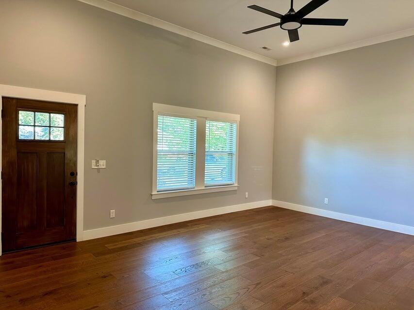 1711 Clayton Dr - Photo 5 of 30