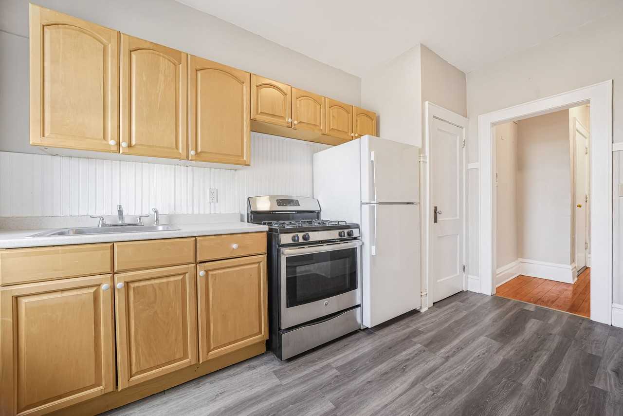 2 Washburn Pl - Photo 5 of 13