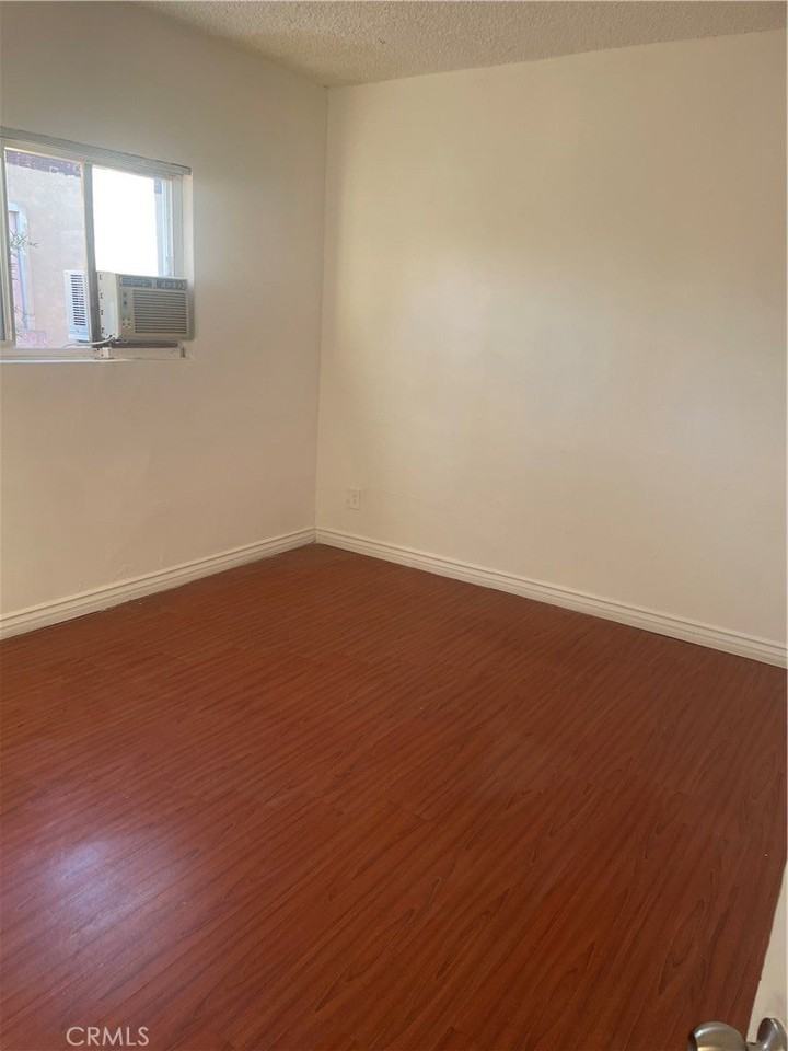 15900 Vanowen St #12A - Photo 3 of 6