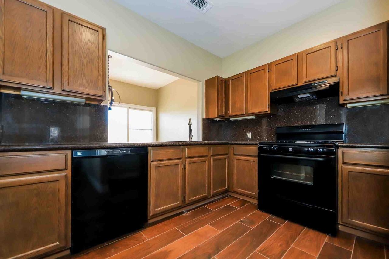 2445 Monarch Dr - Photo 7 of 30