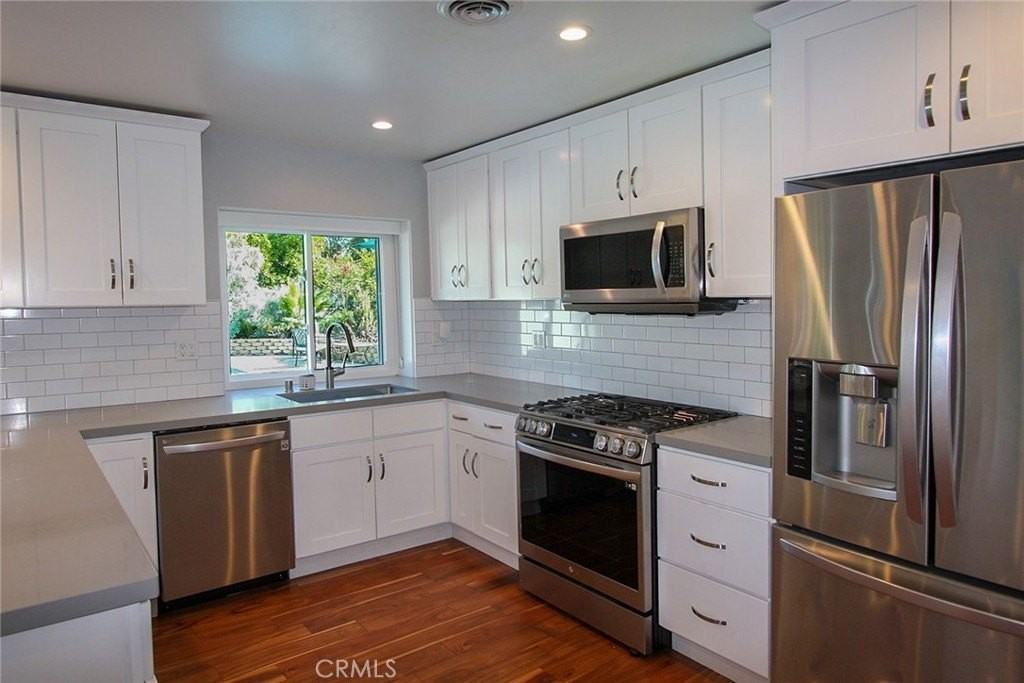 19756 Collier St - Photo 3 of 26