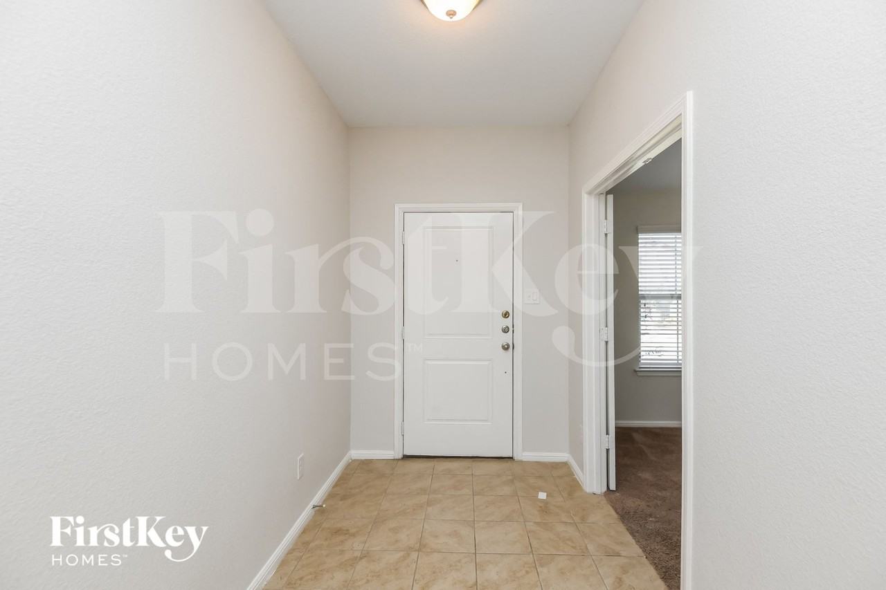 10117 Clemmons Rd - Photo 2 of 20