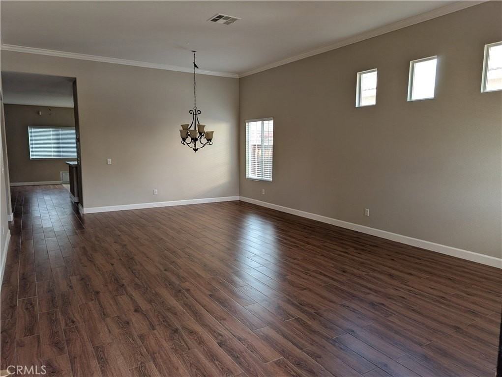 841 Shiraz Dr - Photo 3 of 38