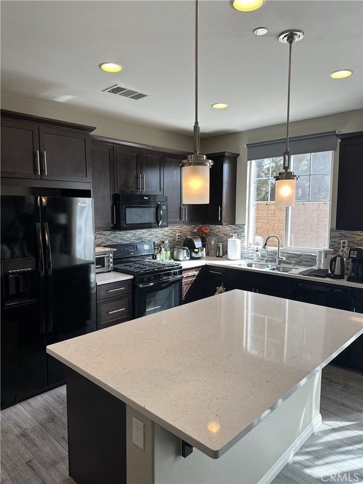 8569 Cava Dr - Photo 4 of 24