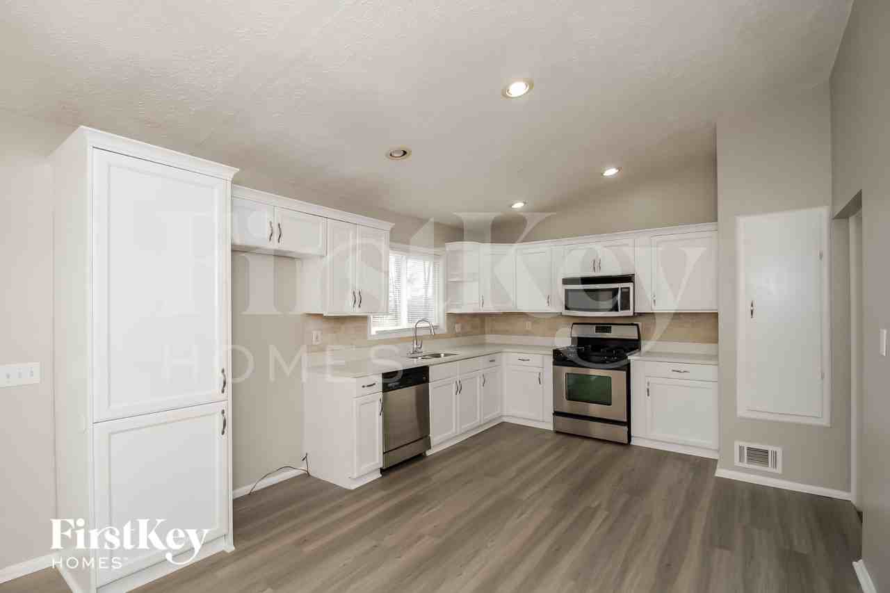 289 Angla Dr Se - Photo 7 of 18