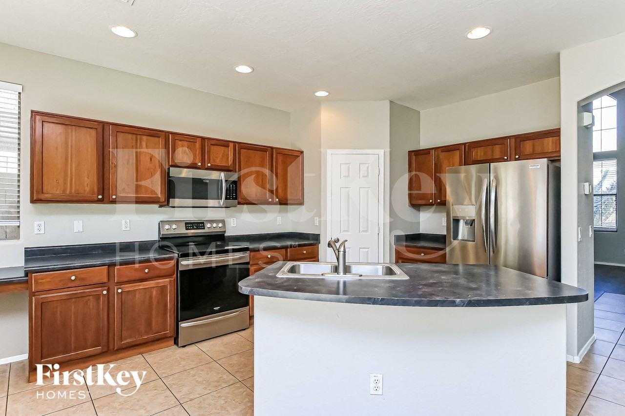 725 W Desert Basin Dr - Photo 6 of 15