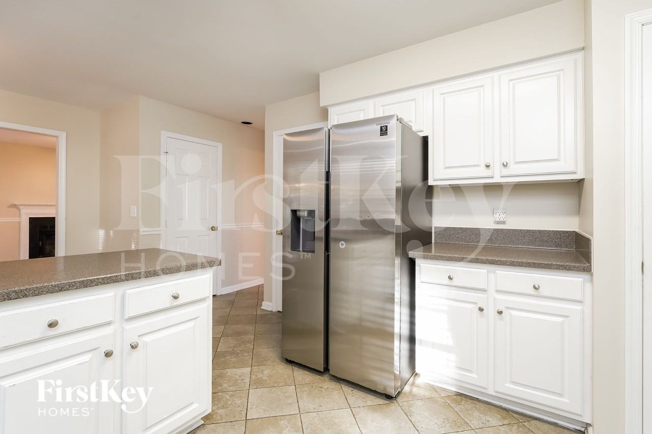 3121 Southampton Dr - Photo 7 of 16