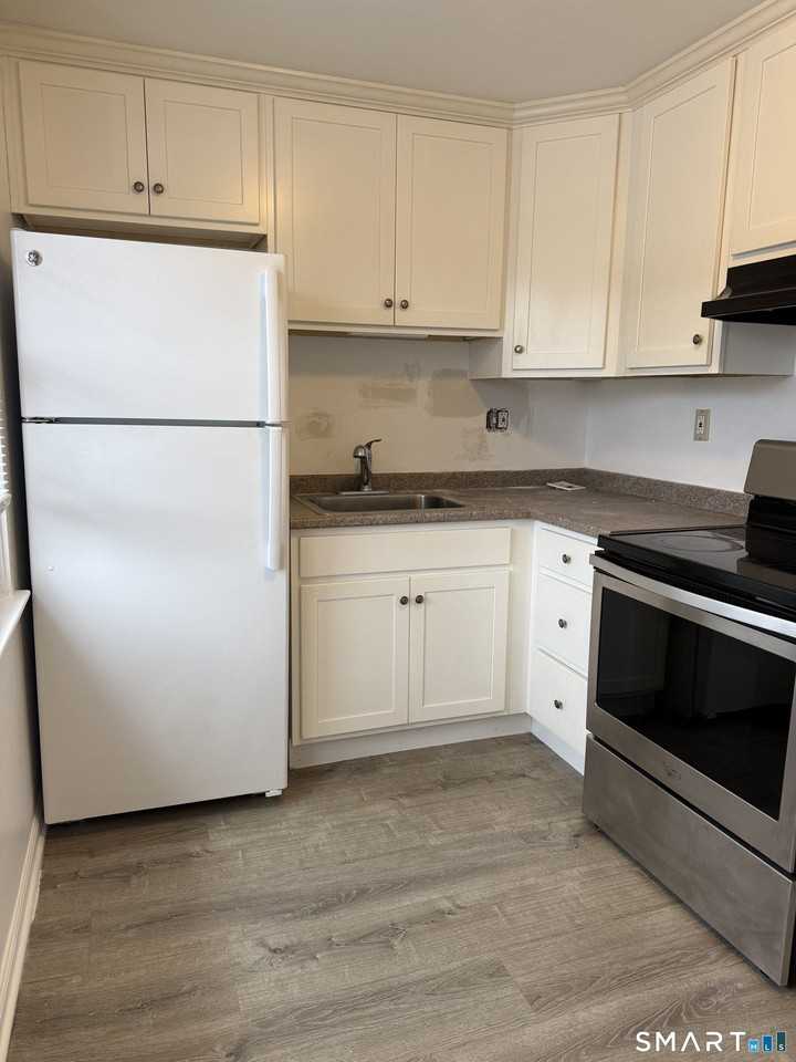 75 New St - Photo 4 of 13