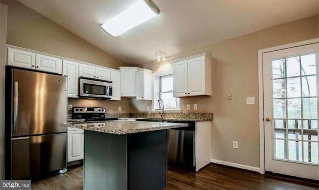 12903 Verrey Ct - Photo 2 of 7