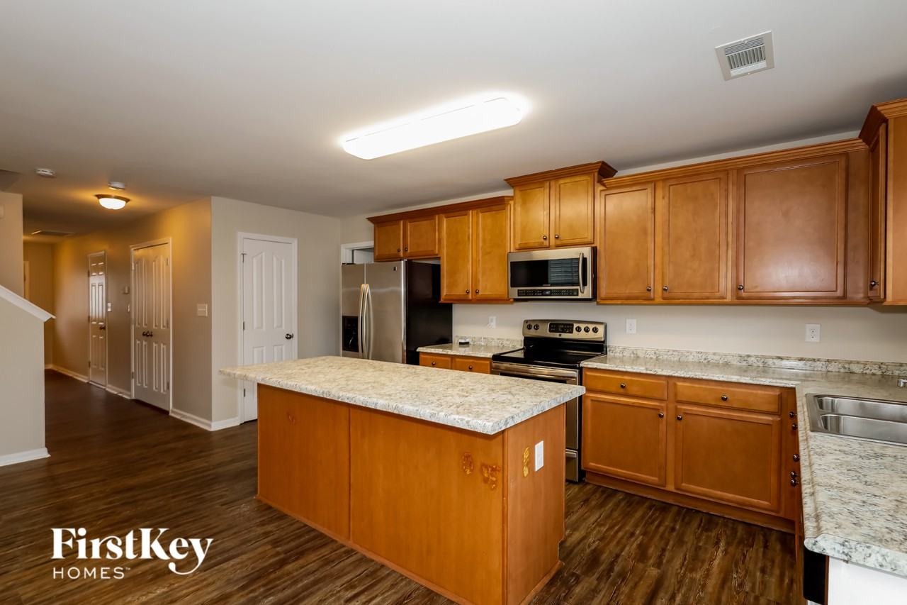 11721 Ragan Elizabeth Ct - Photo 6 of 15