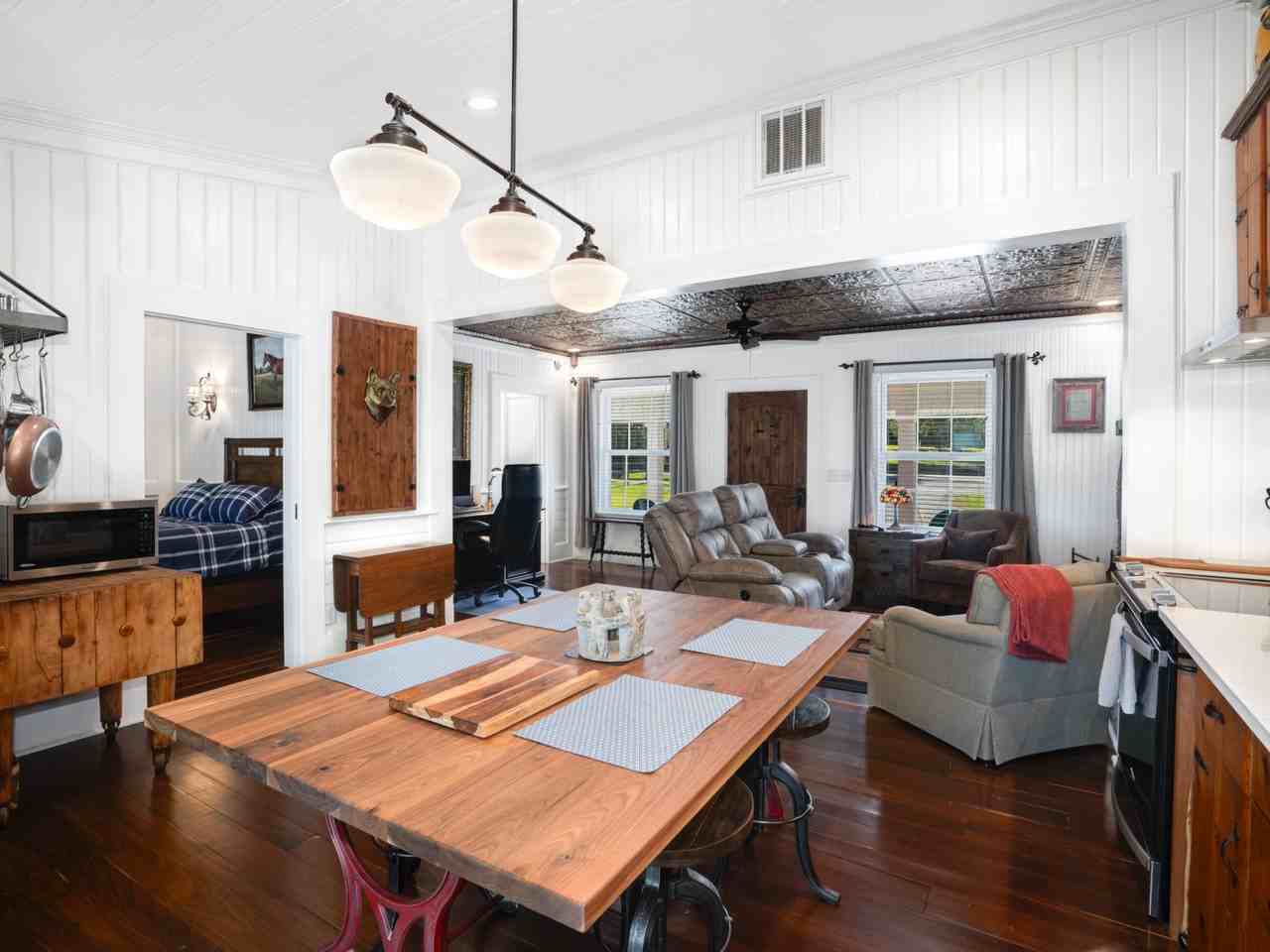 328 E Church St - Photo 6 of 21