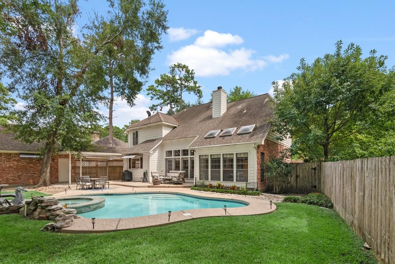 3 Warbler Pl - Photo 3 of 42