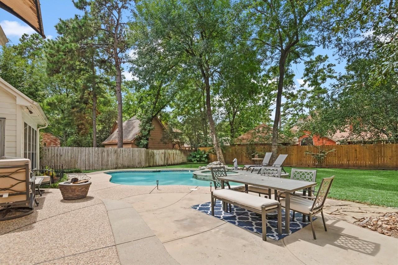 3 Warbler Pl - Photo 6 of 42