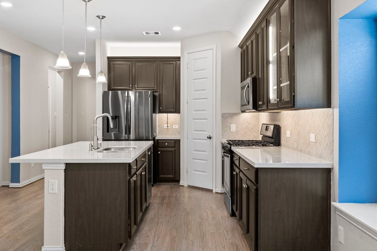 335 Honey Mesquite Path - Photo 5 of 18