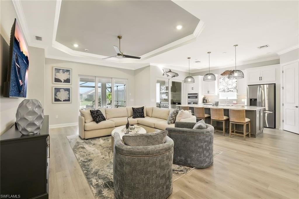 15804 Derna St - Photo 4 of 28