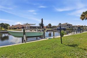 featured image of 2211 Bayview Rd