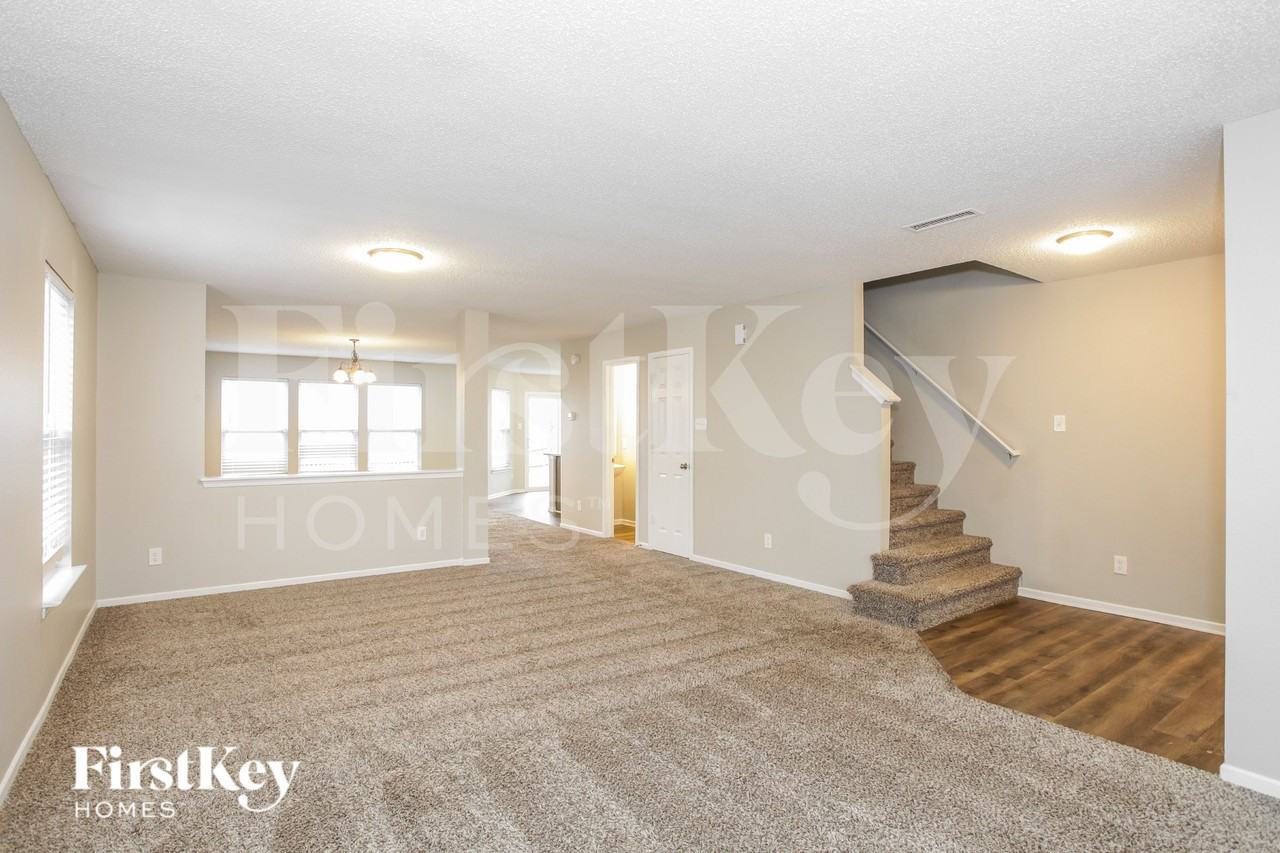 6350 Eastern Range Rd - Photo 3 of 19