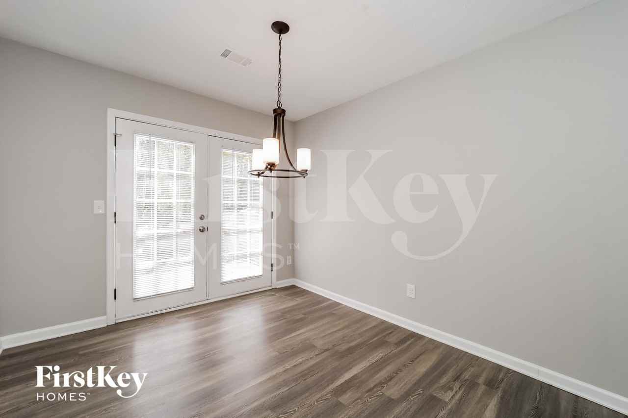 3465 Rainbow Dr - Photo 5 of 18