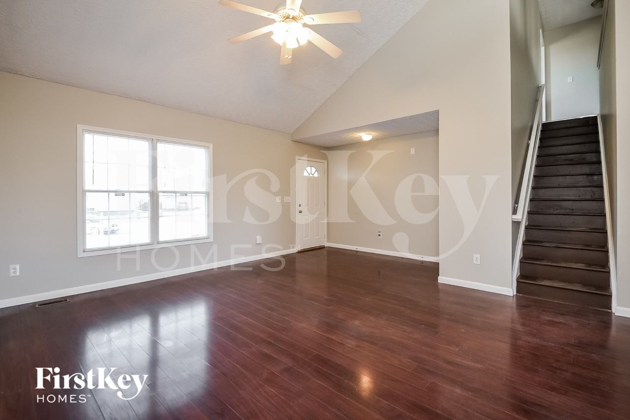 248 Westmark Ct - Photo 3 of 18