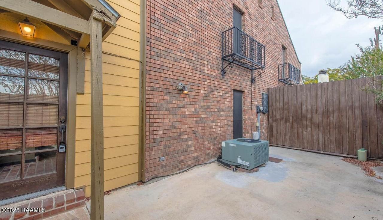 4620 W Congress St #45 - Photo 2 of 23