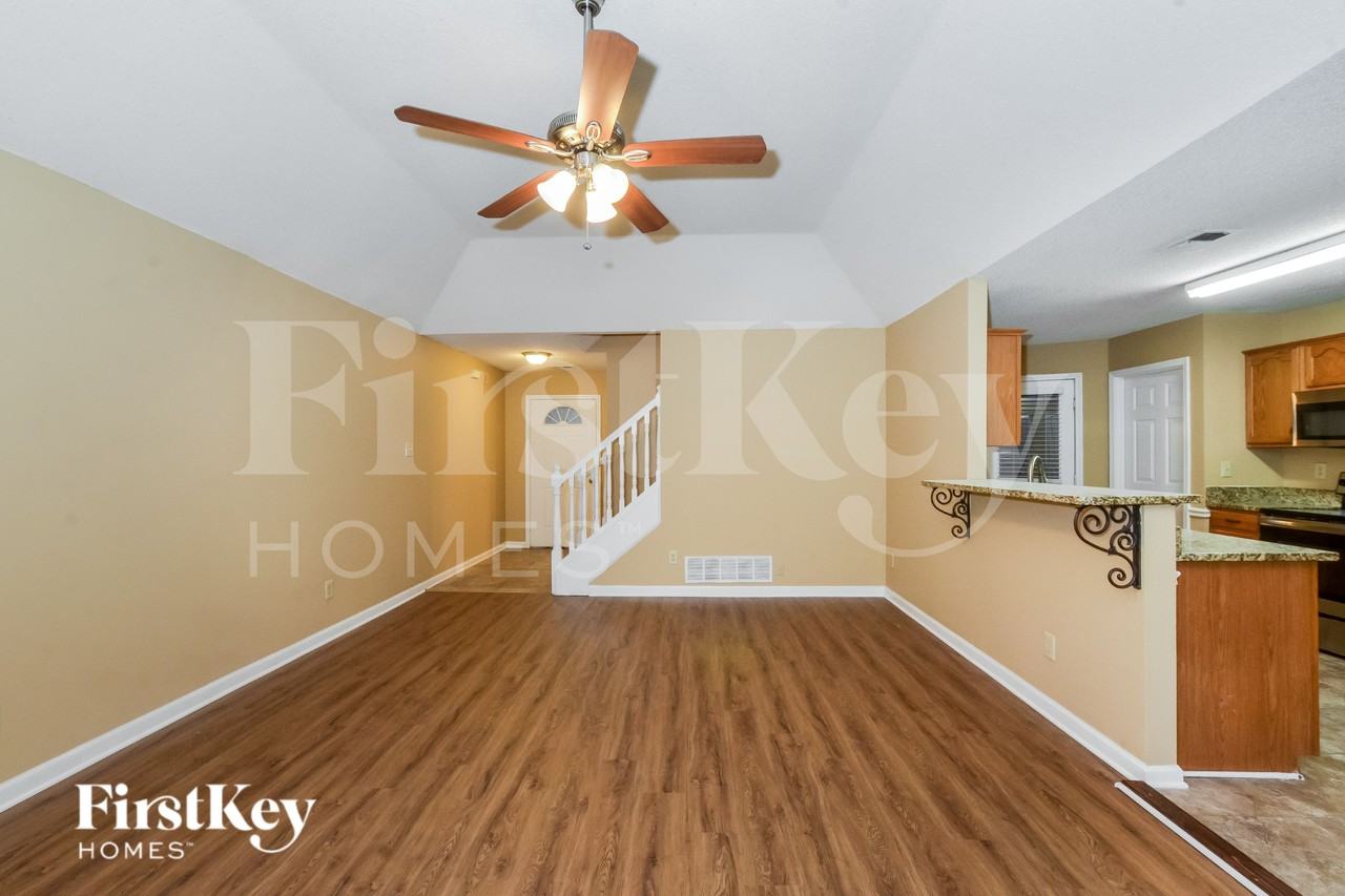 9329 Barrow Dr - Photo 4 of 19