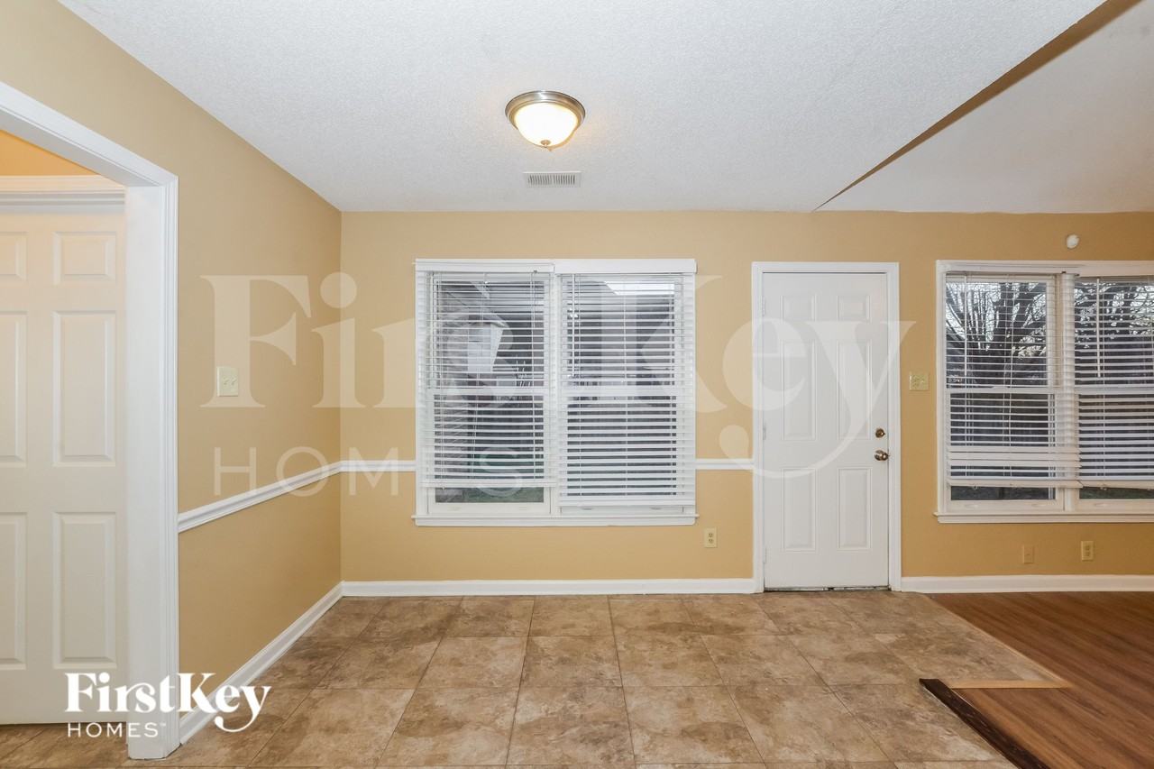 9329 Barrow Dr - Photo 7 of 19