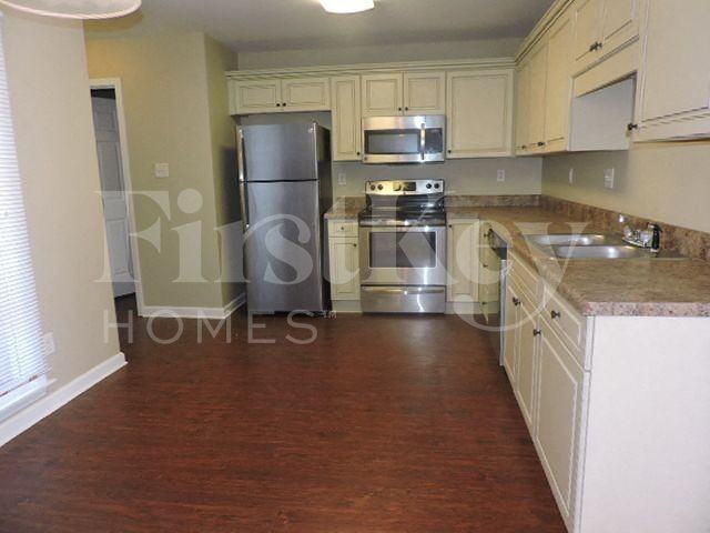 828 Tropicana Dr E - Photo 6 of 14