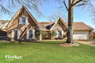 7600 Lowrance Rd - Photo 1 of 1