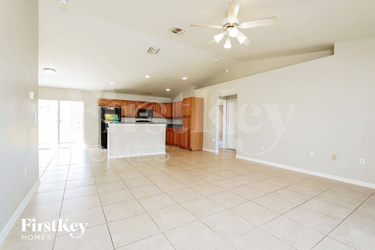 3411 21st St Sw - Photo 2 of 16