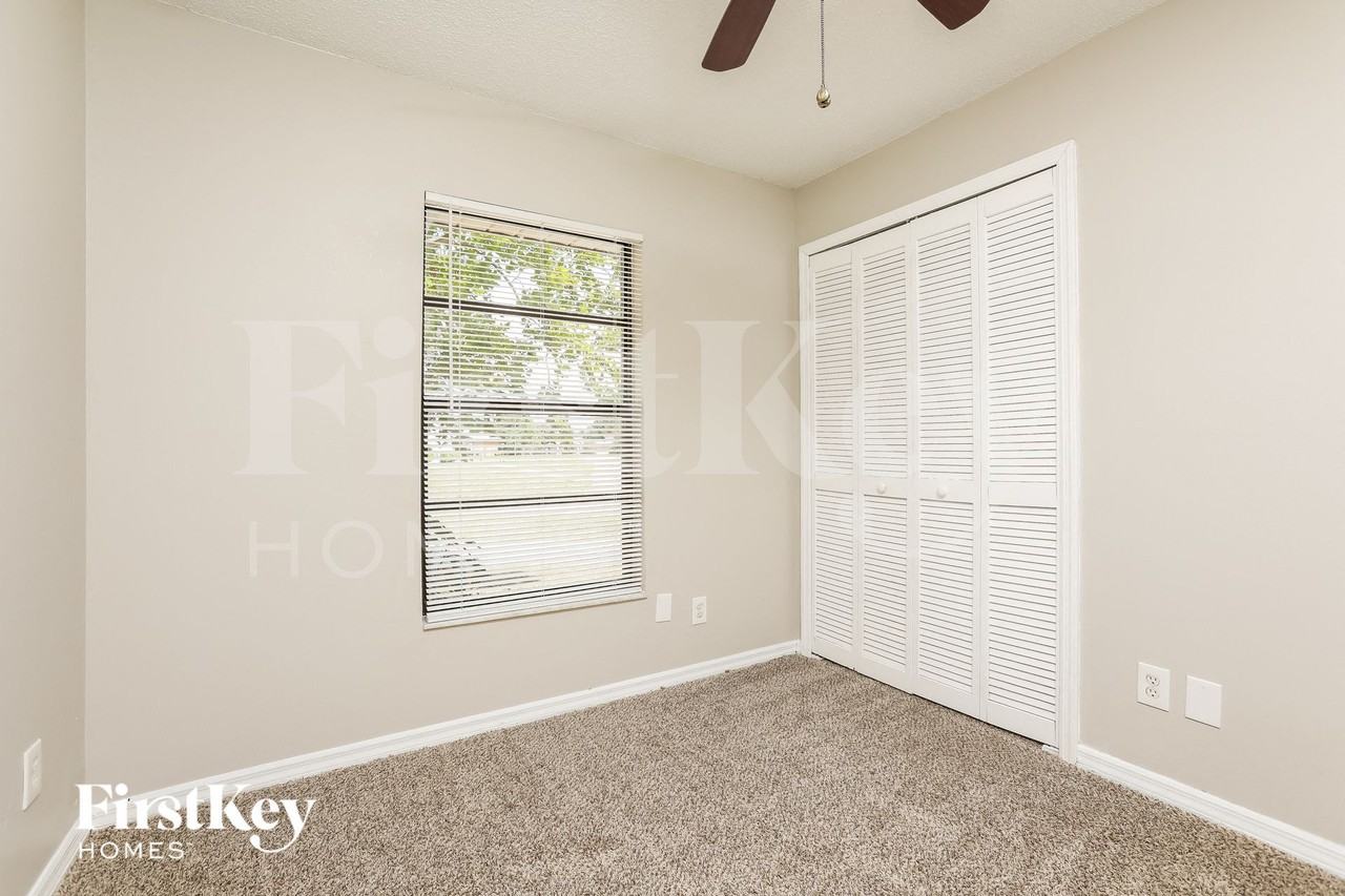 2872 Hunt Cir - Photo 7 of 15