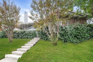 featured image of 2508 Esquire Dr