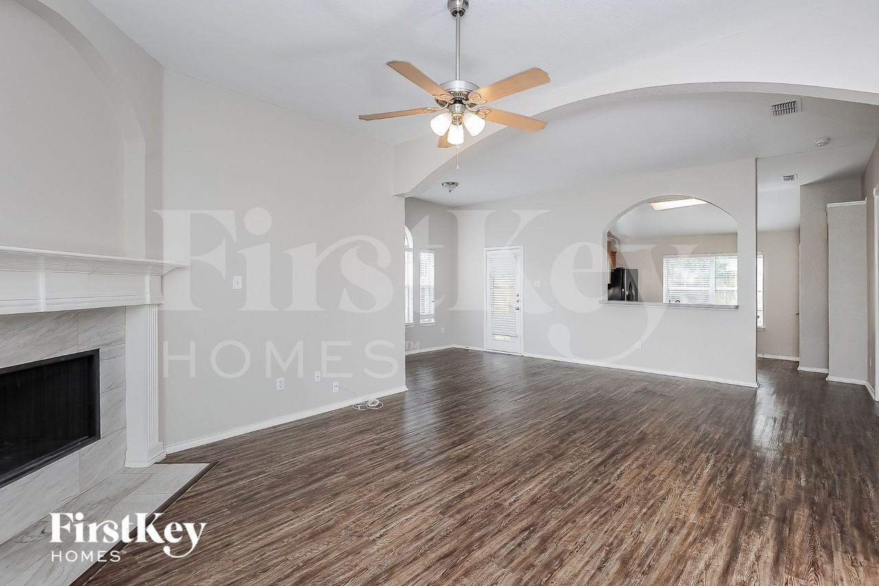 2508 Esquire Dr - Photo 7 of 18