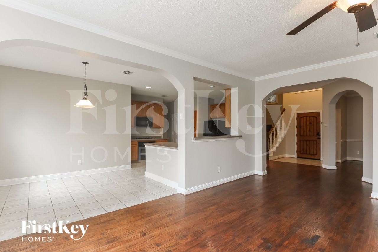 2506 Neptune Cir - Photo 6 of 18