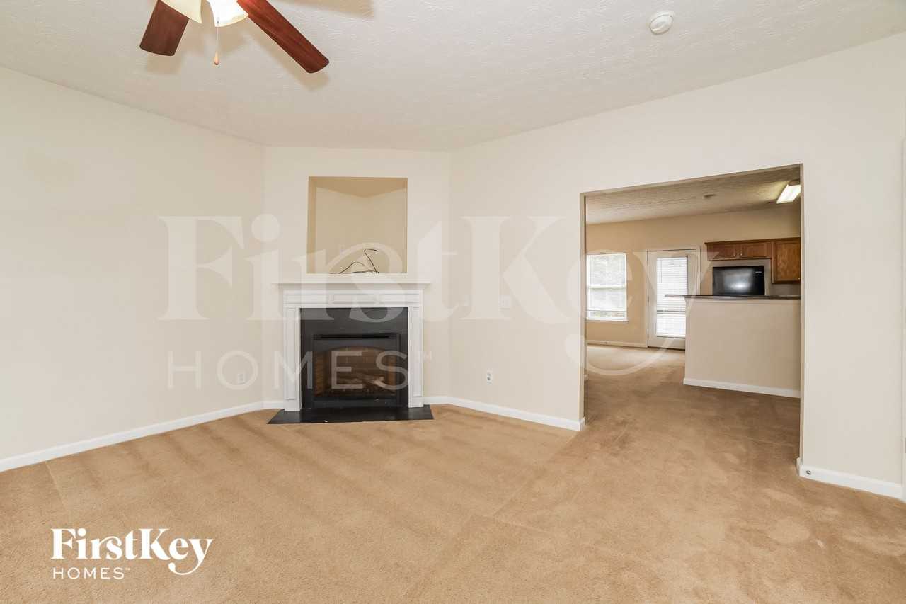 2376 Bigwood Trl - Photo 2 of 15