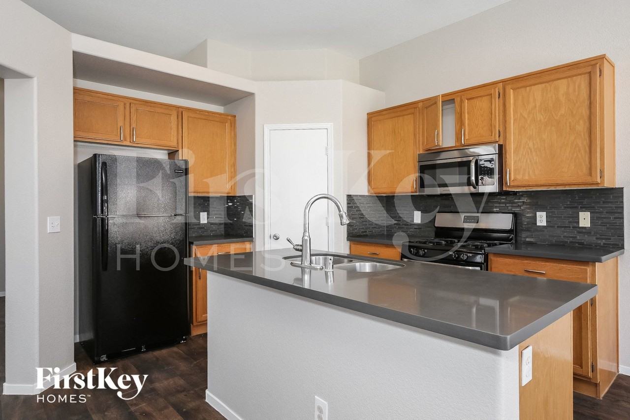 2014 Heritage Ridge Ave - Photo 6 of 15