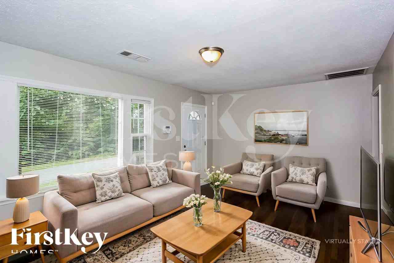 1367 Blanche Dr Se - Photo 4 of 18